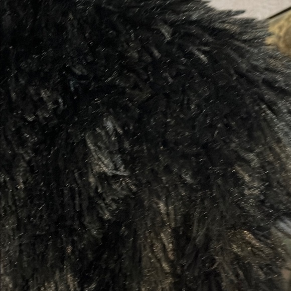 ❇️NWOT Angie Black Luxurious Faux Fur Vest - Stunning/ longer length Sz L - Picture 8 of 12
